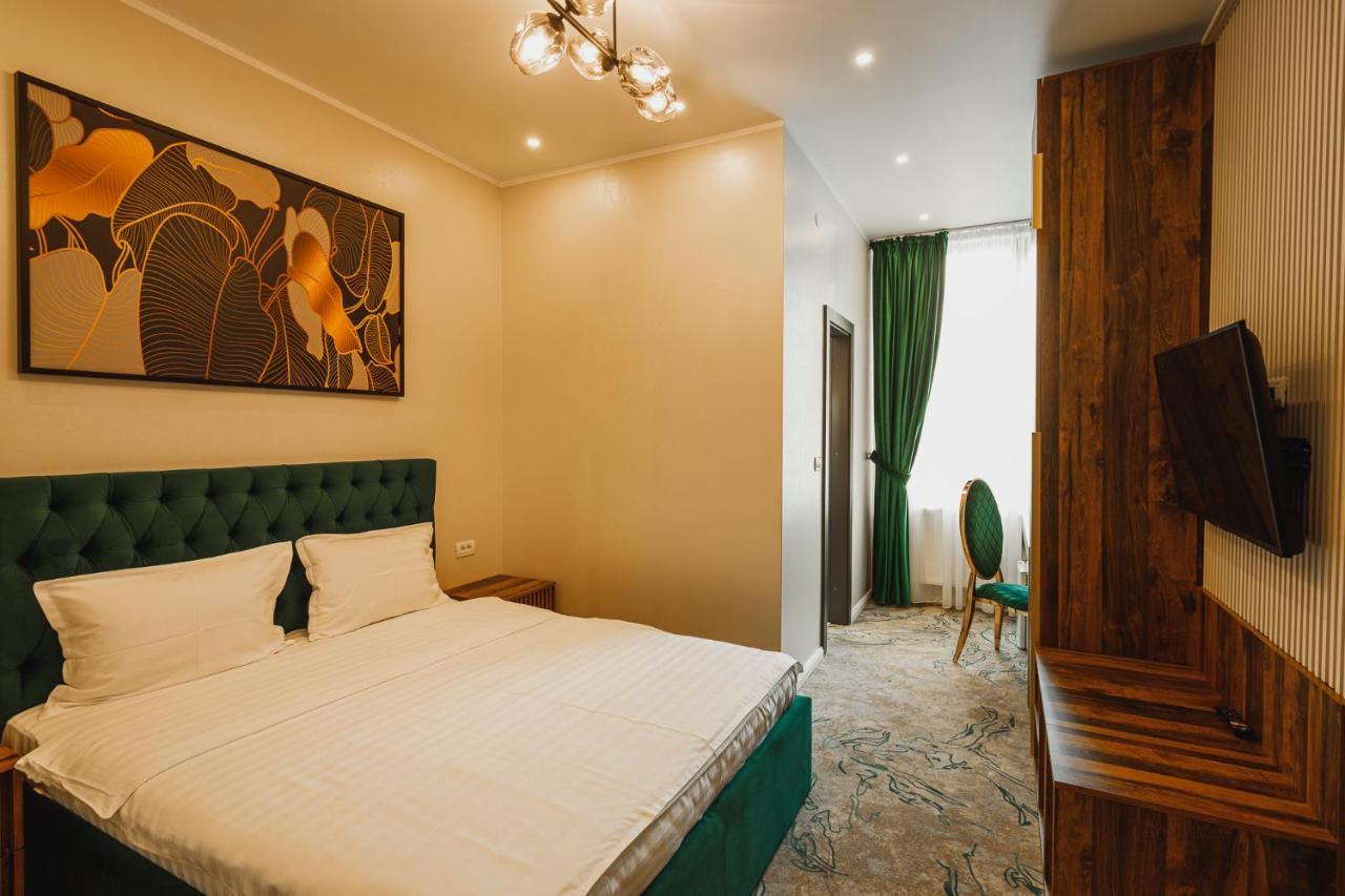 Motel Andra Tecuci Esterno foto