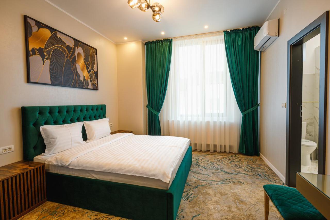 Motel Andra Tecuci Esterno foto